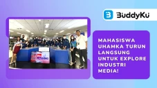 52 Mahasiswa Uhamka...