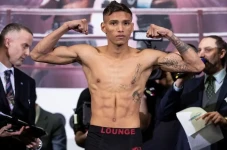 Cristofer Rosales vs...