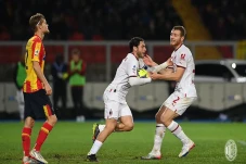 Hasil Lecce vs AC Milan:...