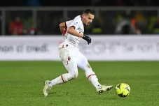 Ismael Bennacer Yakin...