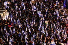 80 Ribu Warga Israel...