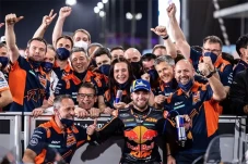 KTM Sodorkan Kontrak...