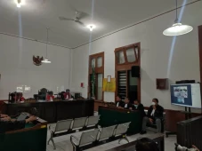 Terseret Kasus Suap...