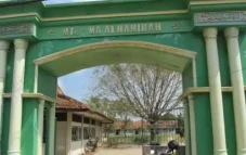 Usai Bercanda, Siswa...