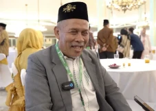 KH Marzuki Mustamar...