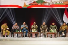 Kepala BIN Minta Kepala...
