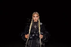 Agnez Mo Dukung Murid...