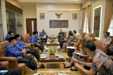 Inggris Bantu Kota Semarang...