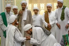 8 Marga Habib Tertua...