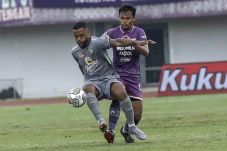 Hasil Liga 1 2022/2023:...
