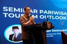 Cuaca Ekstrem saat Libur...