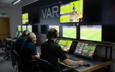 Wasit Sepak Bola Diminta...