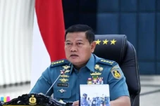 Panglima TNI Ganti 7...