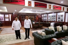 Hadiri Rapim Kemhan,...