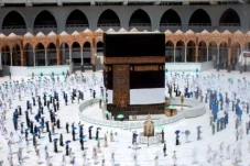 Menag Usulkan Biaya...