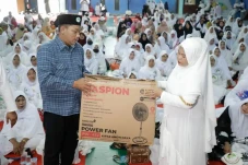 Dukung Syiar Islam,...