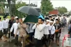 Sebelum Meninggal, Santri...