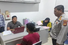 Cemburu Mantan Pacar...