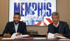 Memphis Depay Resmi...