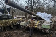 Ukraina Desak Barat...