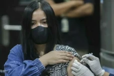 Vaksinasi Booster Kedua...