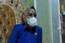 Ketua DPRD Kabupaten...