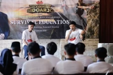 OMG Jatim Gelar Seminar...