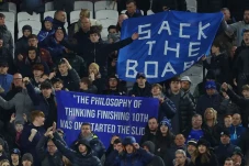 Everton Telan Kekalahan...