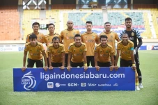 Persebaya vs Bhayangkara,...