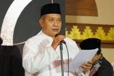 Al-Quran Dibakar, Syarikat...
