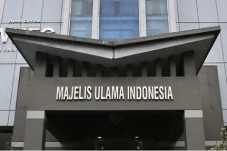 Kutuk Pembakaran Al-Qur’an,...