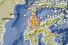 Gempa Dangkal Berpusat...