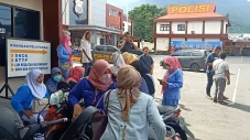 Marah Disebut Komunis,...
