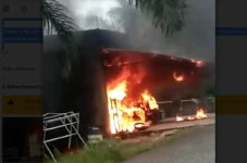 Bengkel Motor dan Mobil...