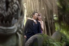 Profil Sandiani Arief,...