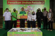Hatari Biskuit Undi...