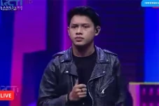 Rony Lakukan Kesalahan...