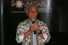 Dari Investor Inggris...