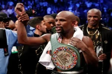 Mayweather Ditantang...