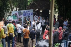 Moeldoko Bagikan Bibit...
