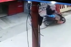 Viral! 2 Perampok Jambak...