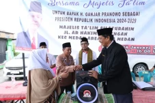 Dukung Kegiatan Warga,...