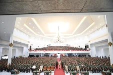 Upaya Prabowo Perkuat...