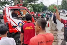 Hendak ke Lokasi Kebakaran...