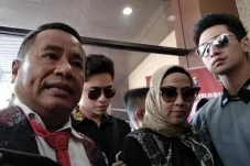 Hotman Paris Pastikan...