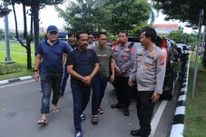 Jadi Tersangka Perampokan,...