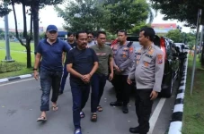 Profil Samanhudi Anwar,...