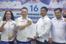 Resmi Pimpin Perindo...