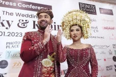 Pernikahan Kiky Saputri-Muhammad...