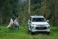 Diganggu SUV China,...